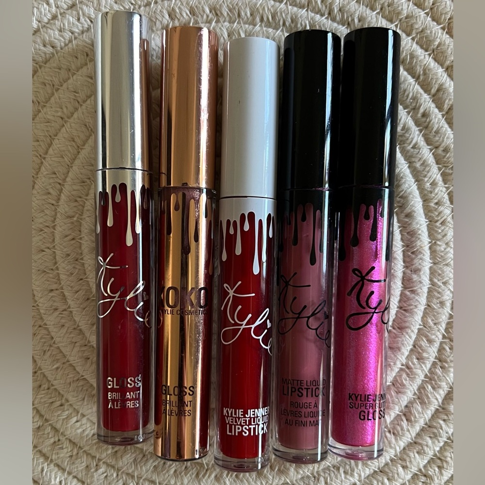 ❗️💲CLOSEOUT SALE: $5 💲❗️- Kylie Cosmetics Lip Gloss & Lipstick Set